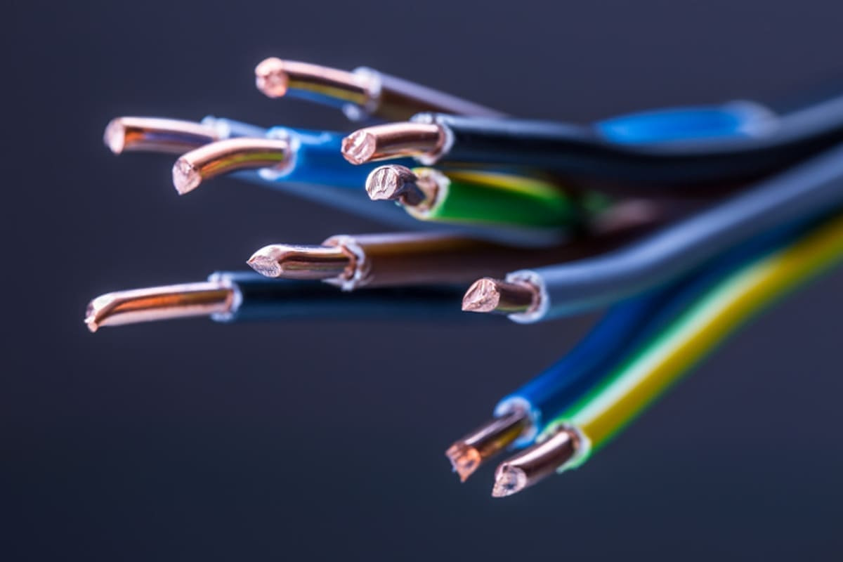  انواع الكابلات الكهربائية والفرق بين كابلات النحاس والكابلات الأخرى 